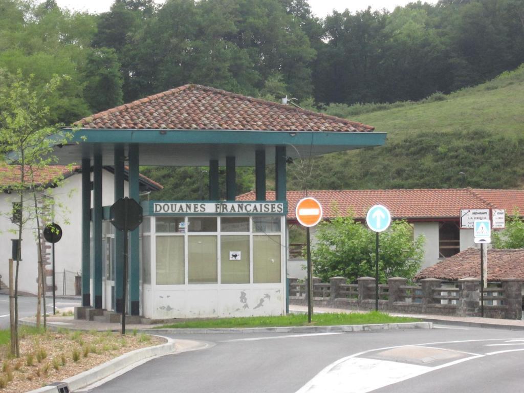 Logis Hotel Ur-Hegian Aïnhoa Dış mekan fotoğraf