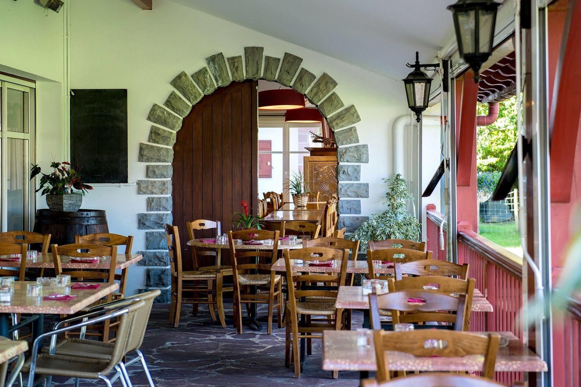 Logis Hotel Ur-Hegian Aïnhoa Dış mekan fotoğraf