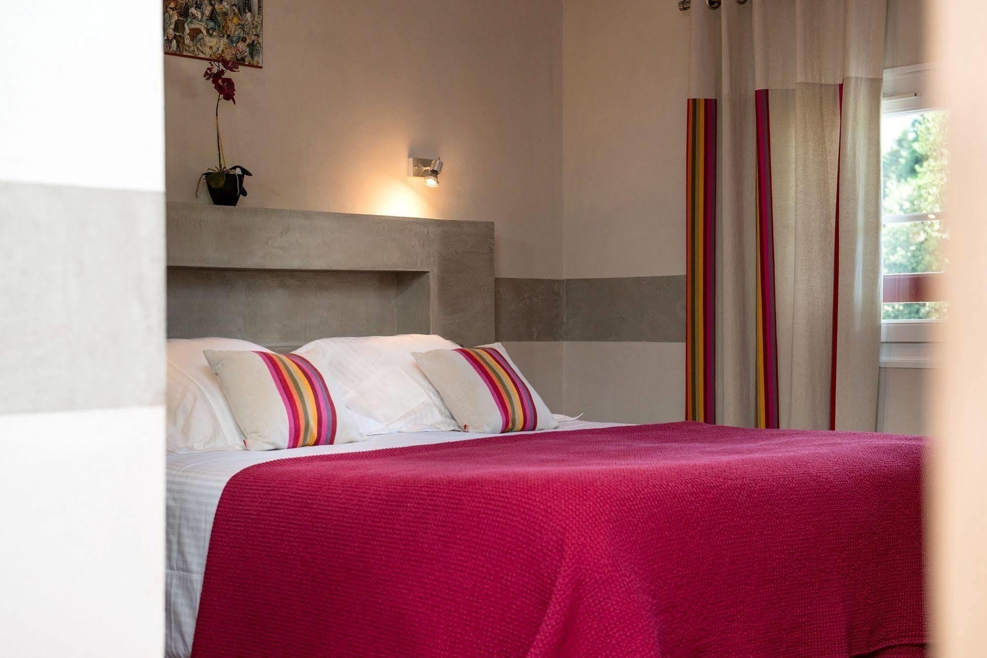 Logis Hotel Ur-Hegian Aïnhoa Dış mekan fotoğraf